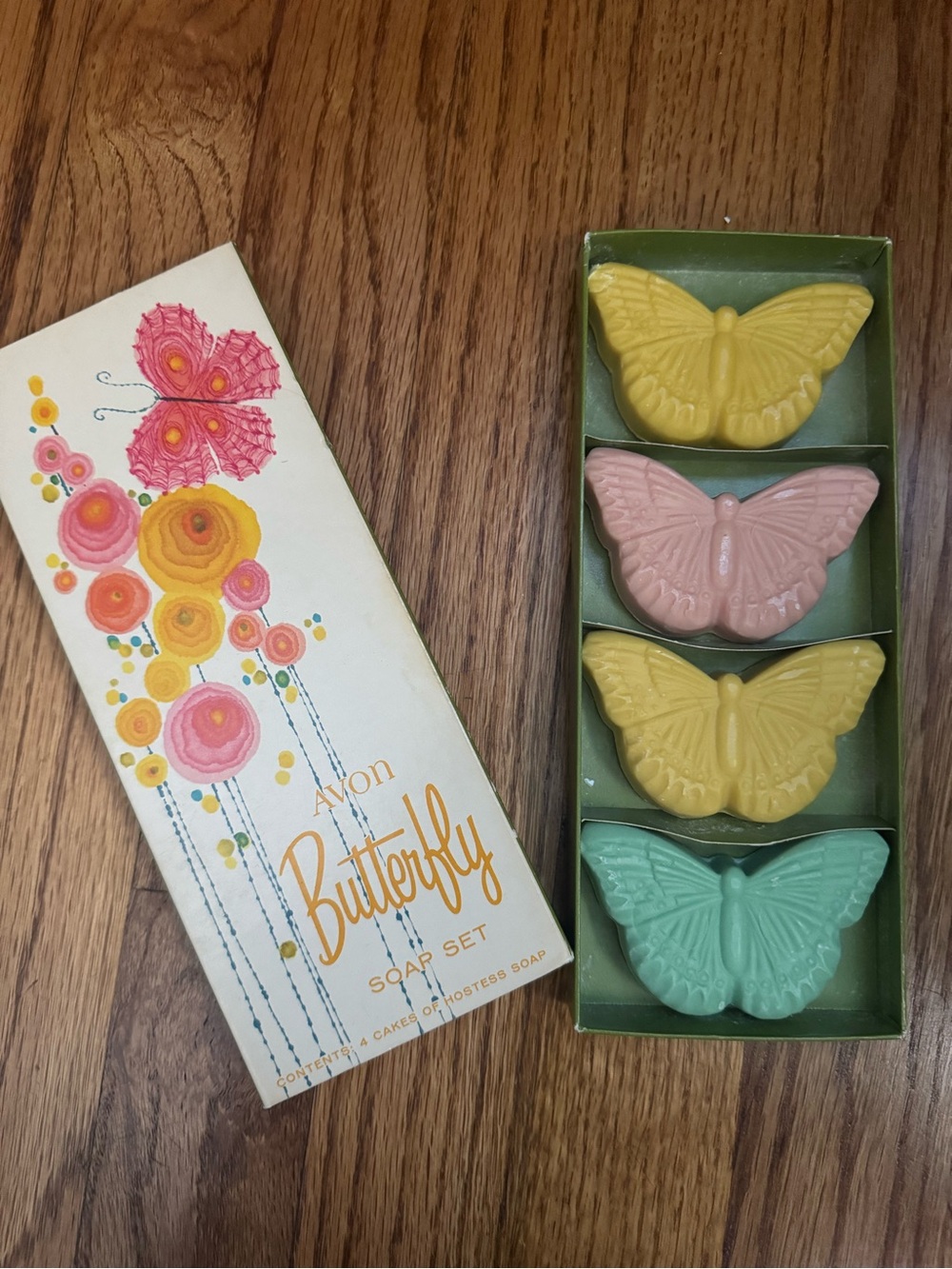 Avon Butterfly Soap Set - Yellow, Pink, Mint
